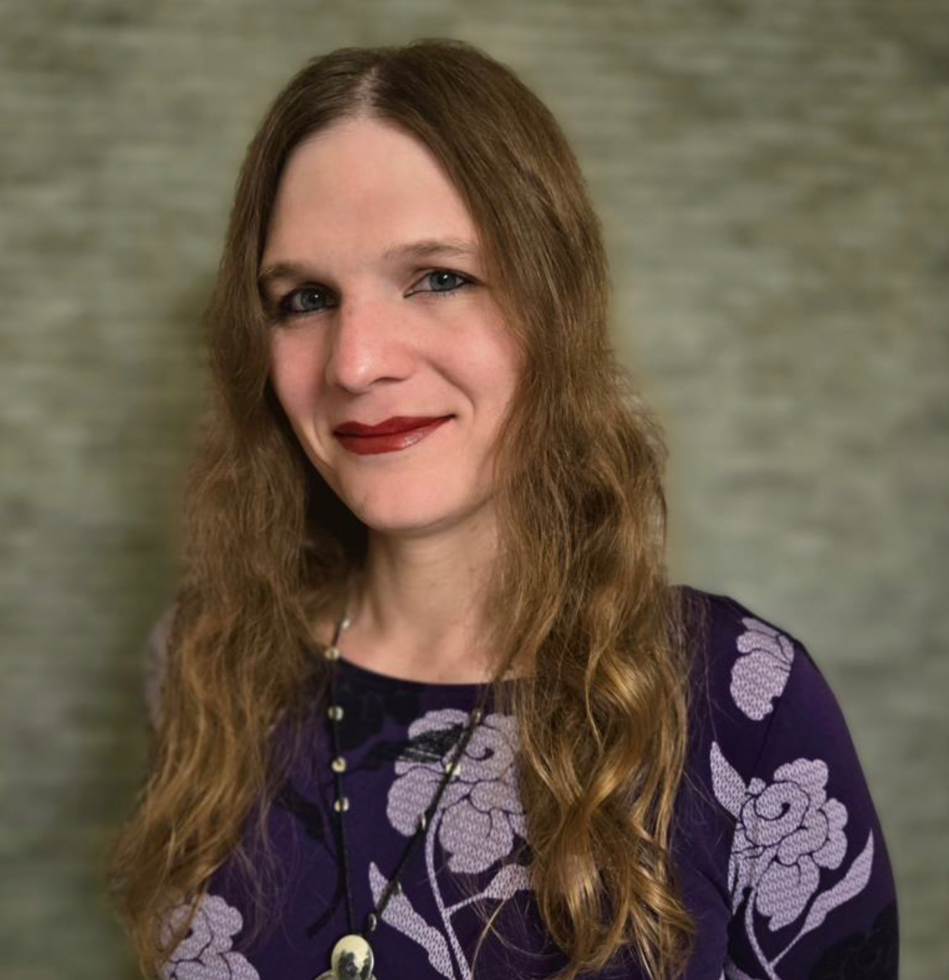 Claire's headshot